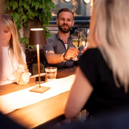 施蔓恩餐厅酒店 梅青根