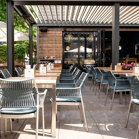 施蔓恩餐厅酒店 4*