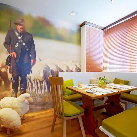 Schwanen Boutique & Restaurant 4*
