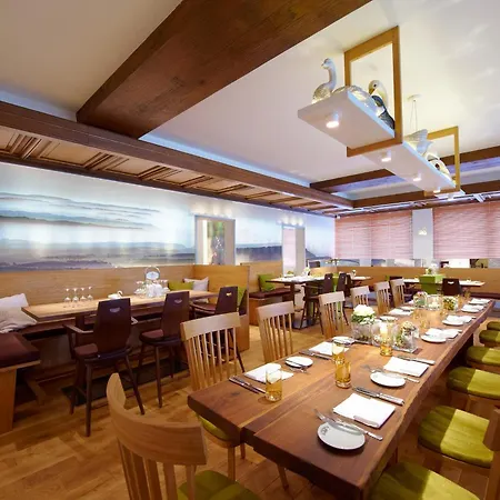 Schwanen Boutique & Restaurant 호텔 4*
