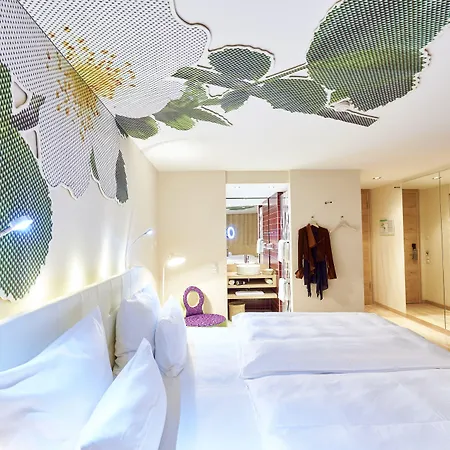 Schwanen Boutique & Restaurant 호텔 4*