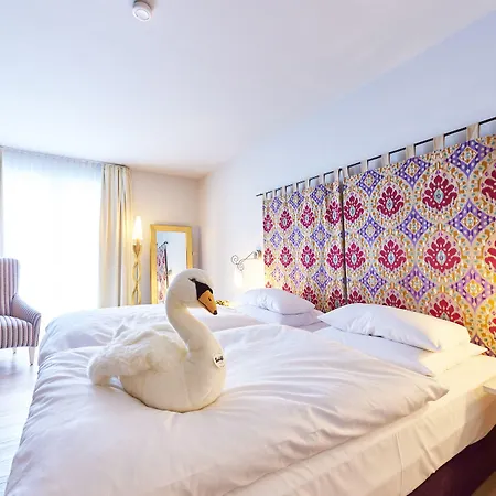 施蔓恩餐厅酒店 4*