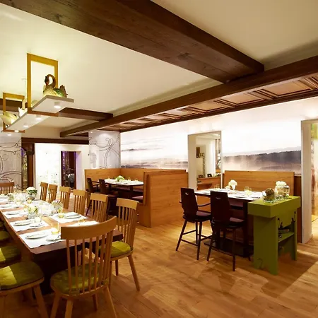 Schwanen Boutique & Restaurant 4*