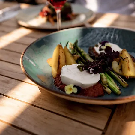 Schwanen Boutique & Restaurant 호텔 4*