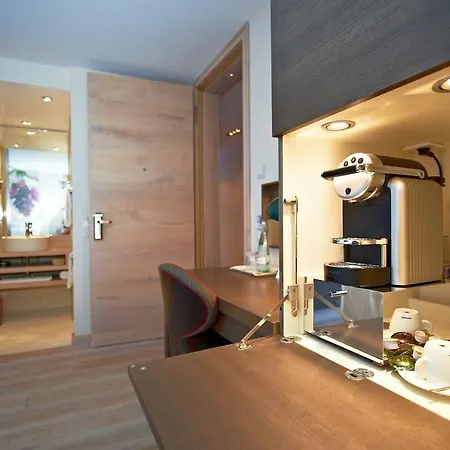 Schwanen Boutique & Restaurant 호텔 4*